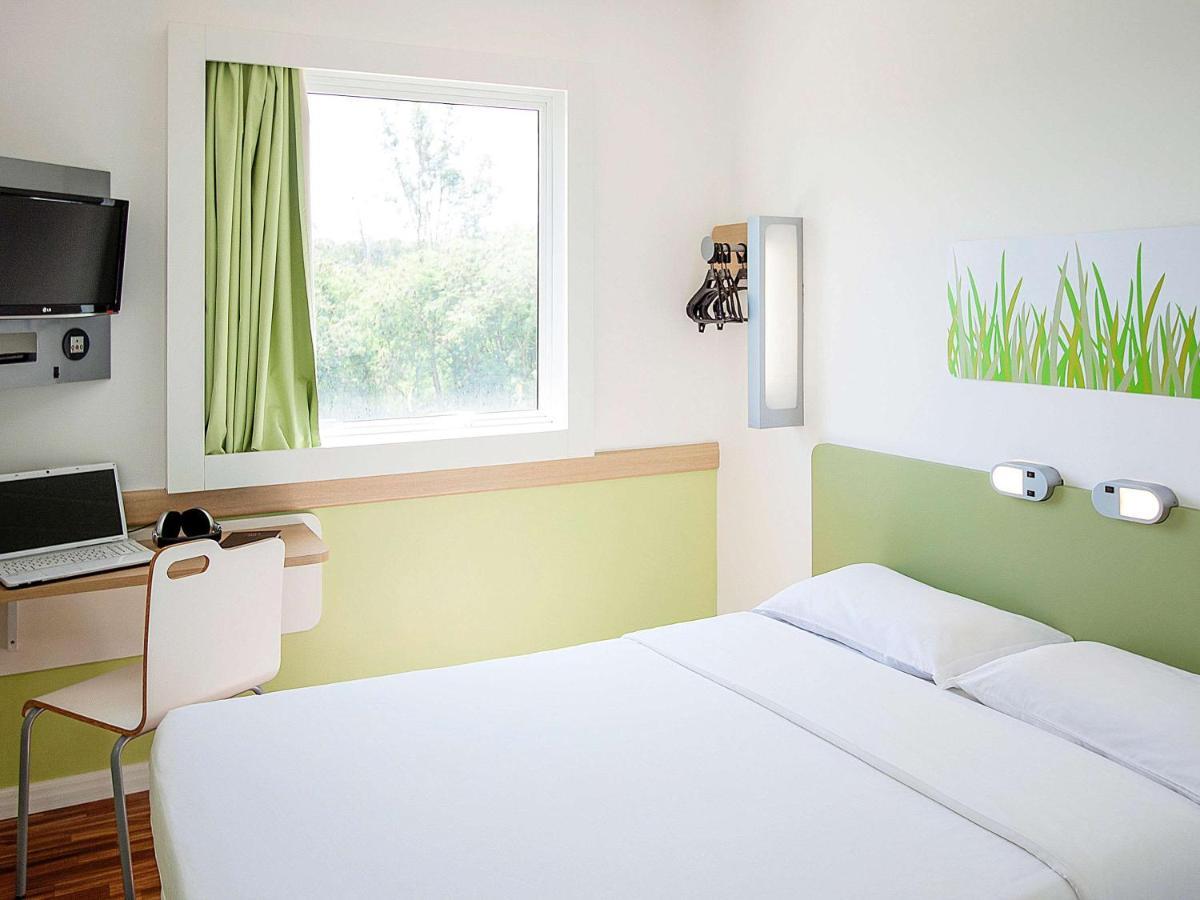 Ibis Budget Piracicaba Bagian luar foto