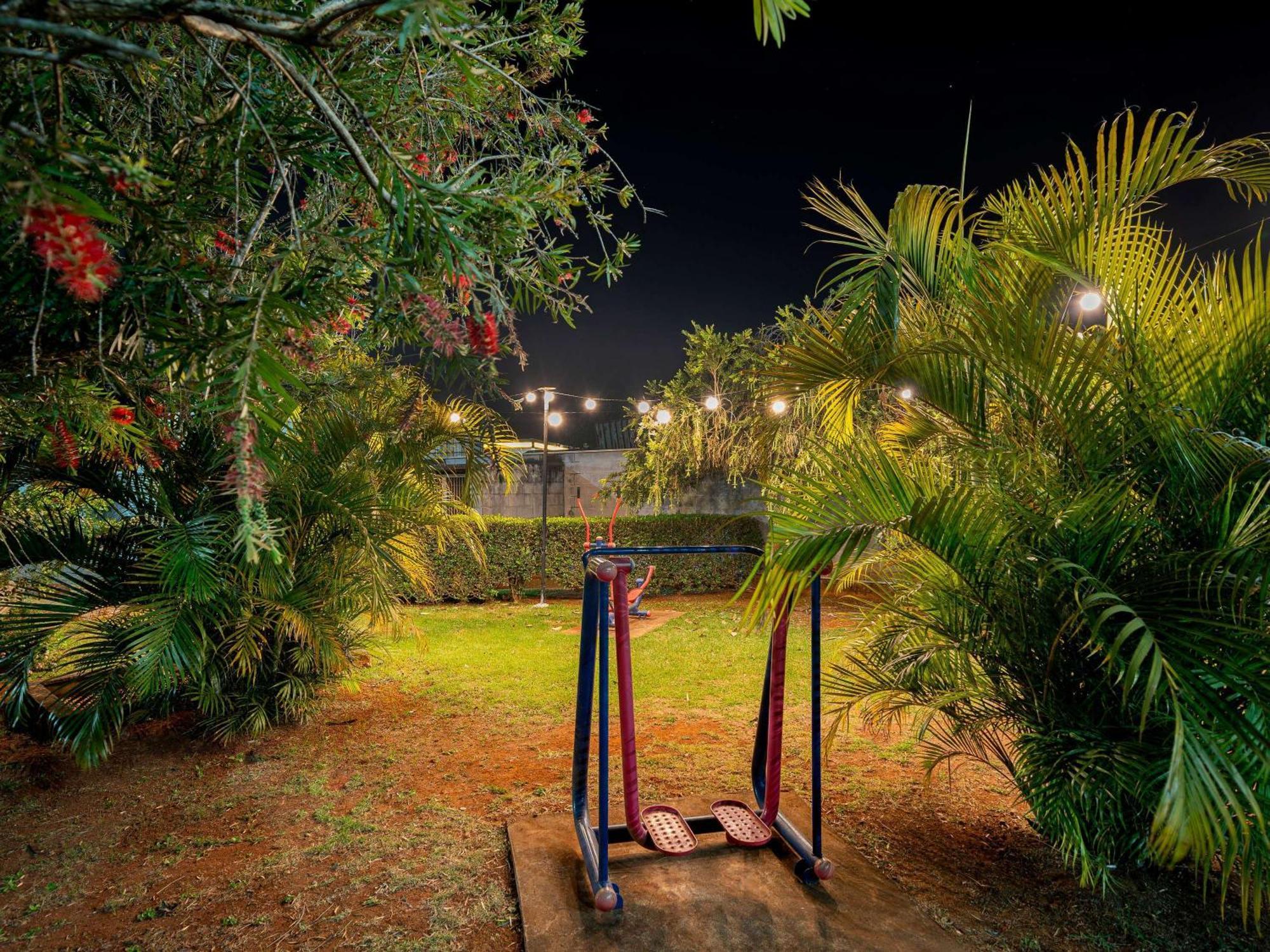 Ibis Budget Piracicaba Bagian luar foto