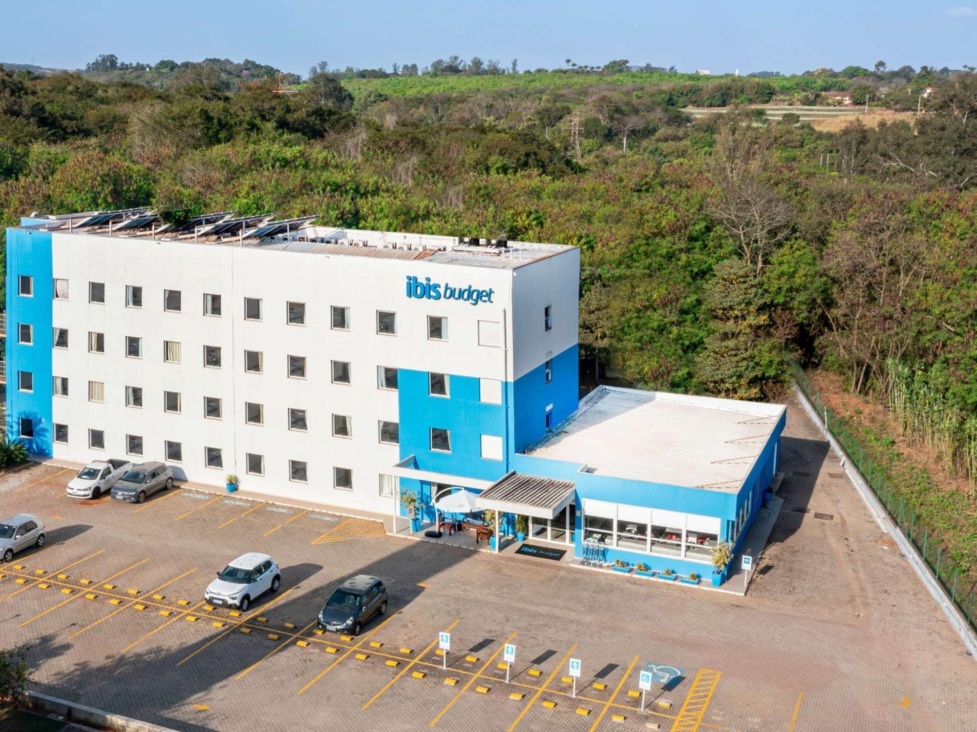 Ibis Budget Piracicaba Bagian luar foto