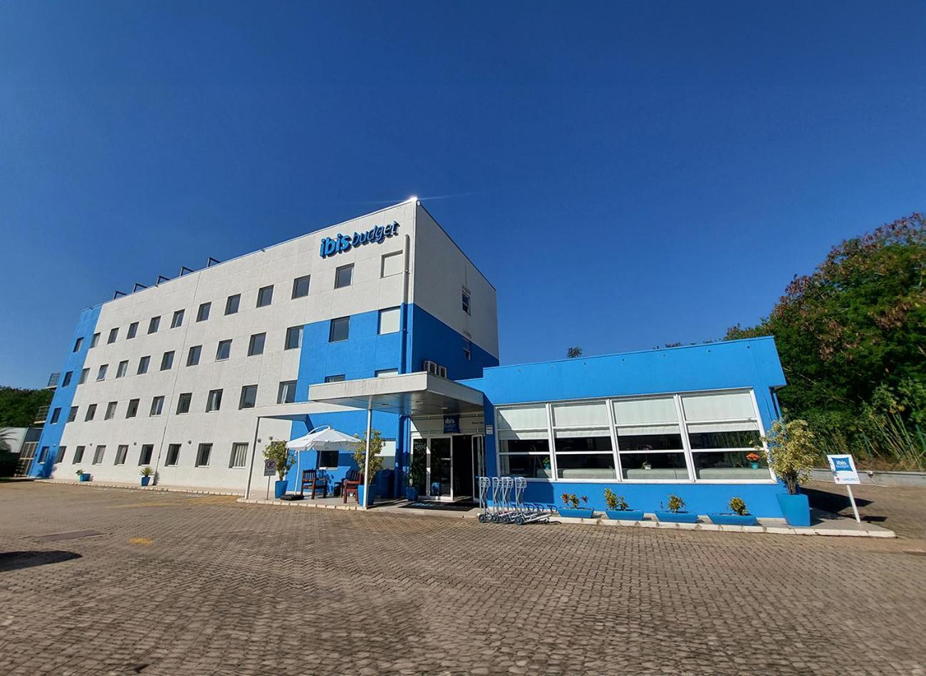 Ibis Budget Piracicaba Bagian luar foto