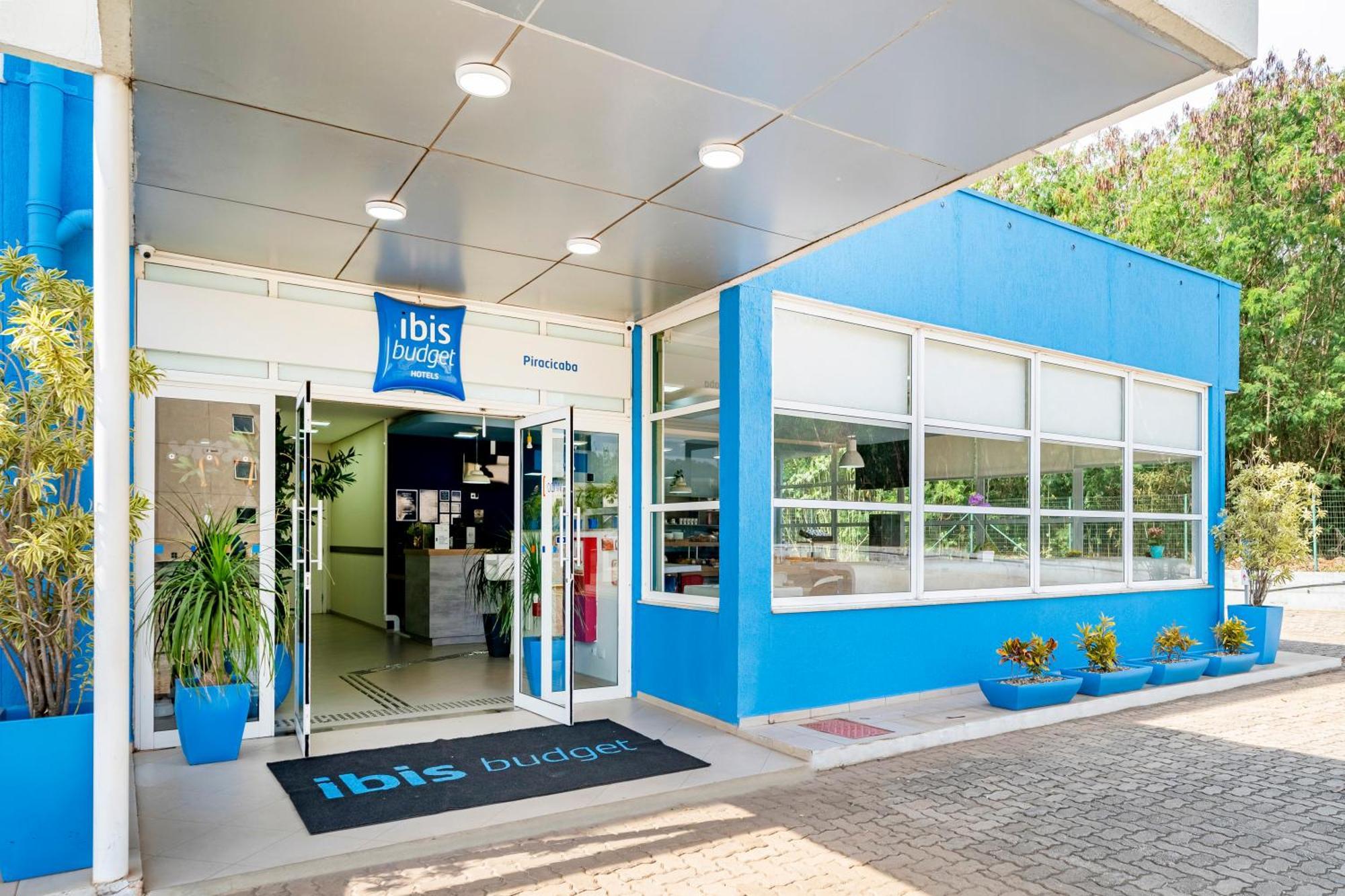 Ibis Budget Piracicaba Bagian luar foto