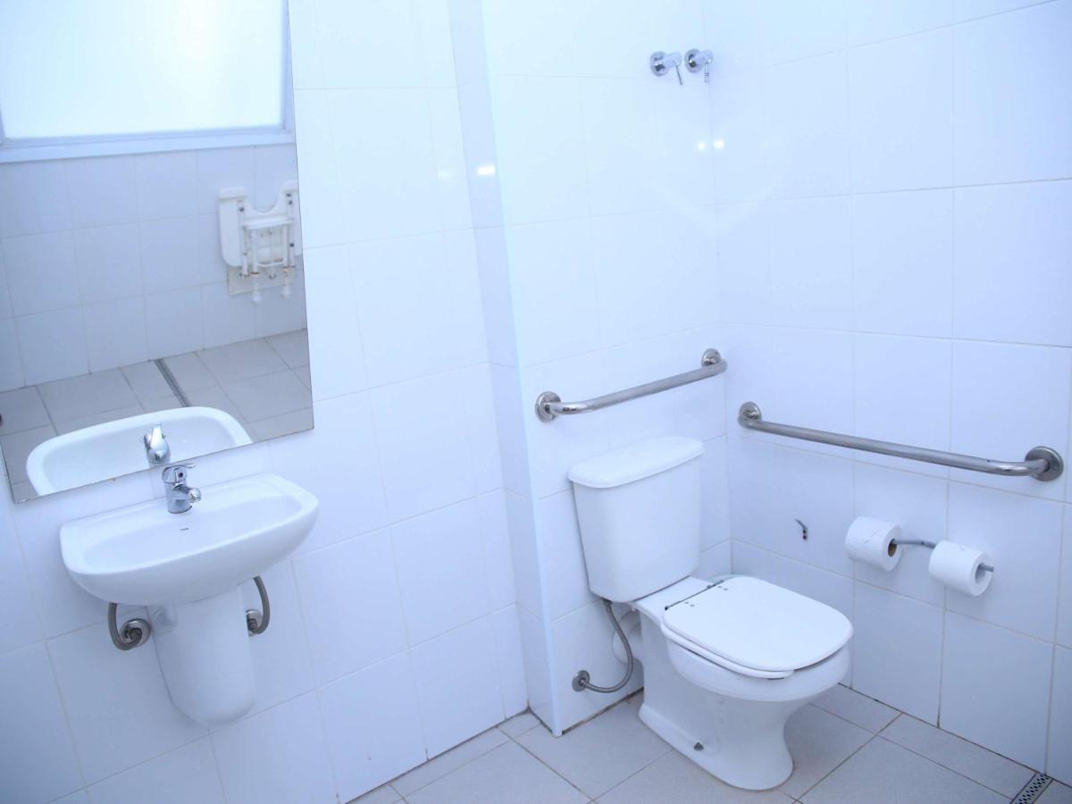 Ibis Budget Piracicaba Bagian luar foto